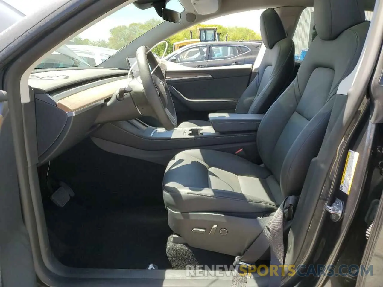 7 fotografías del automóvil dañado 7SAYGDEE7RA307013 TESLA MODEL Y 2024