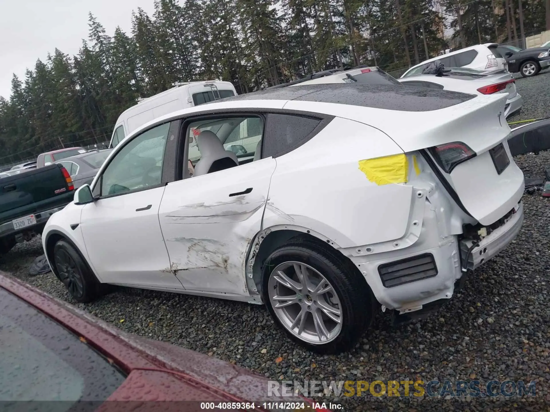 15 fotografías del automóvil dañado 7SAYGDEE7RF083700 TESLA MODEL Y 2024