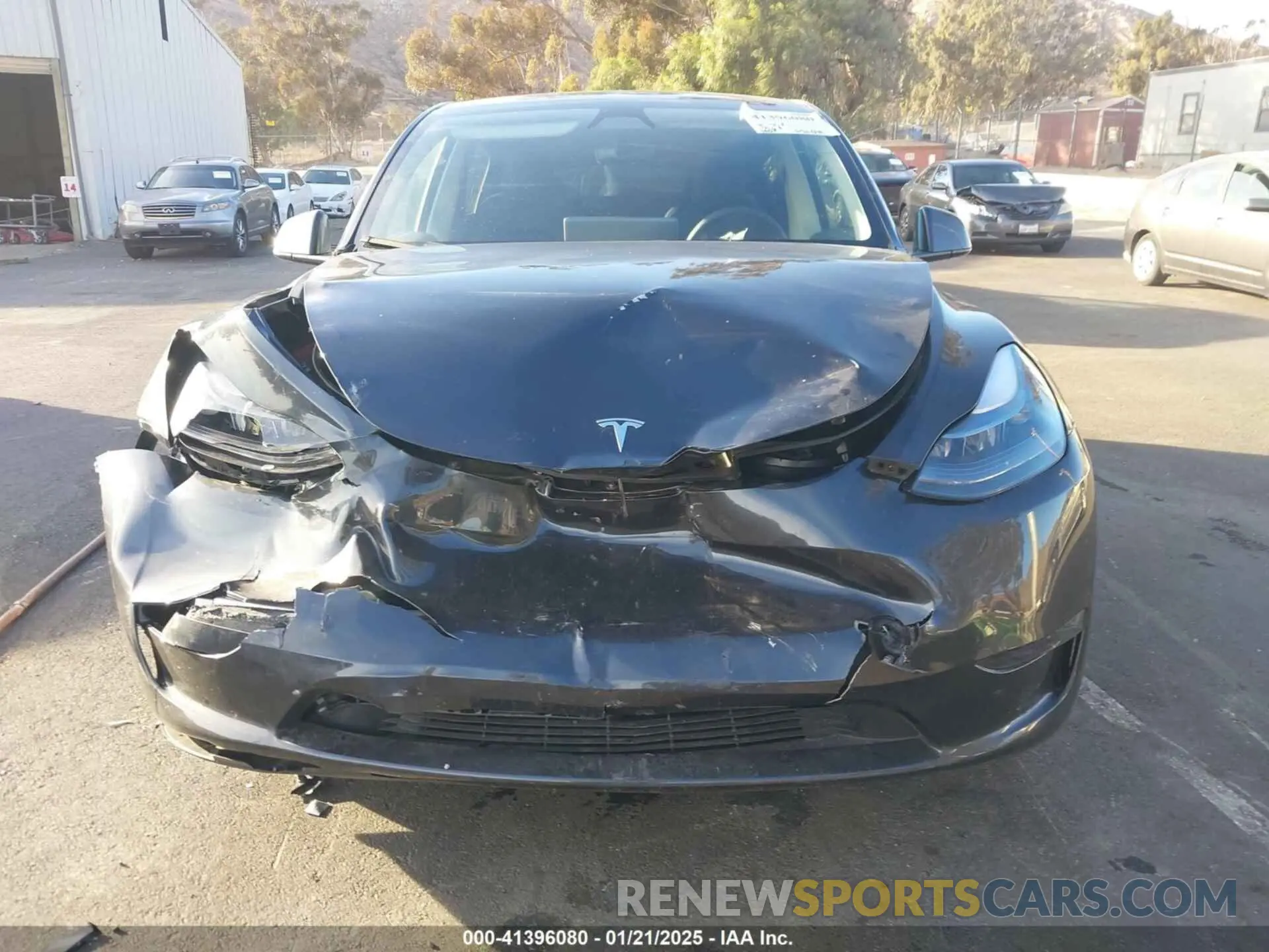12 fotografías del automóvil dañado 7SAYGDEE7RF120759 TESLA MODEL Y 2024
