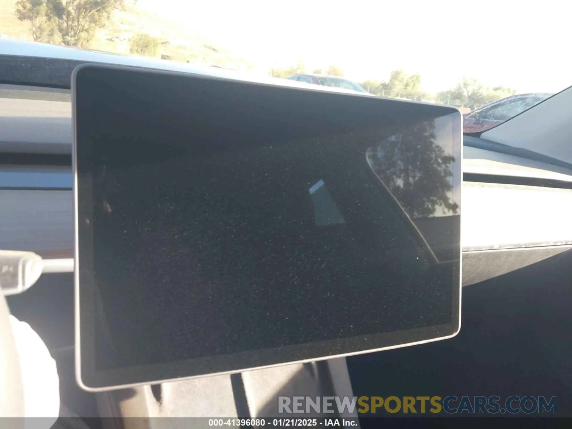 18 fotografías del automóvil dañado 7SAYGDEE7RF120759 TESLA MODEL Y 2024