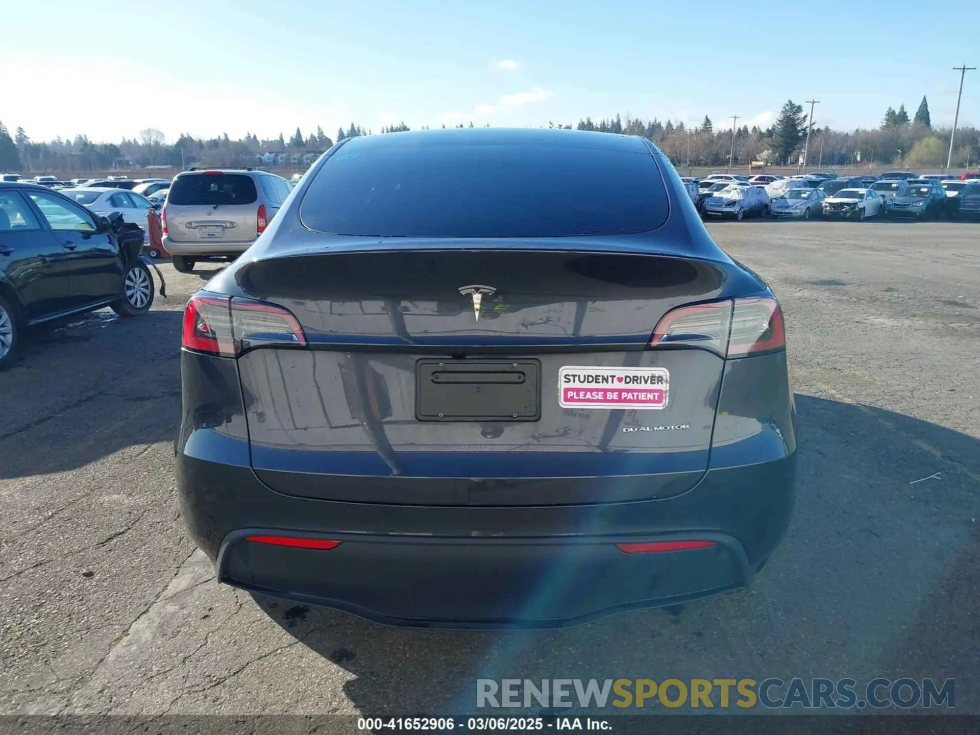 16 fotografías del automóvil dañado 7SAYGDEE7RF192920 TESLA MODEL Y 2024