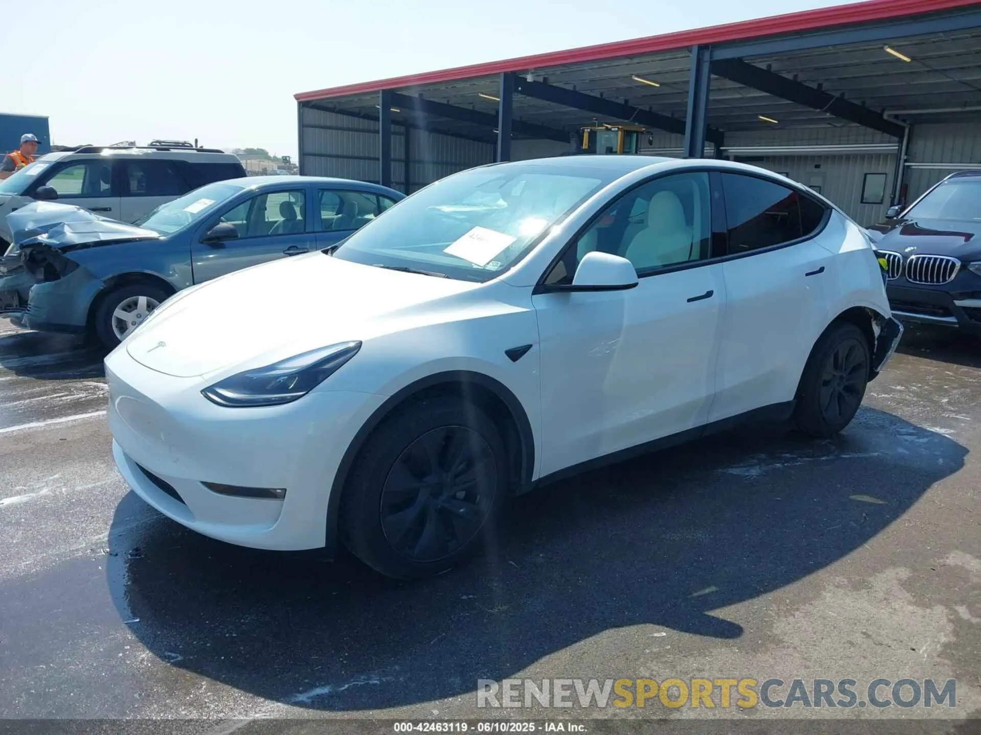 2 fotografías del automóvil dañado 7SAYGDEE7RF202104 TESLA MODEL Y 2024