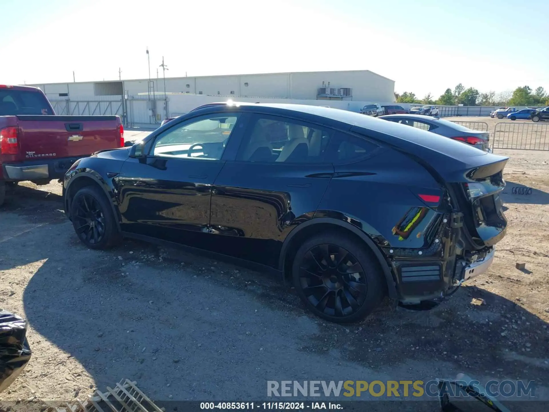 14 fotografías del automóvil dañado 7SAYGDEE8RA222844 TESLA MODEL Y 2024