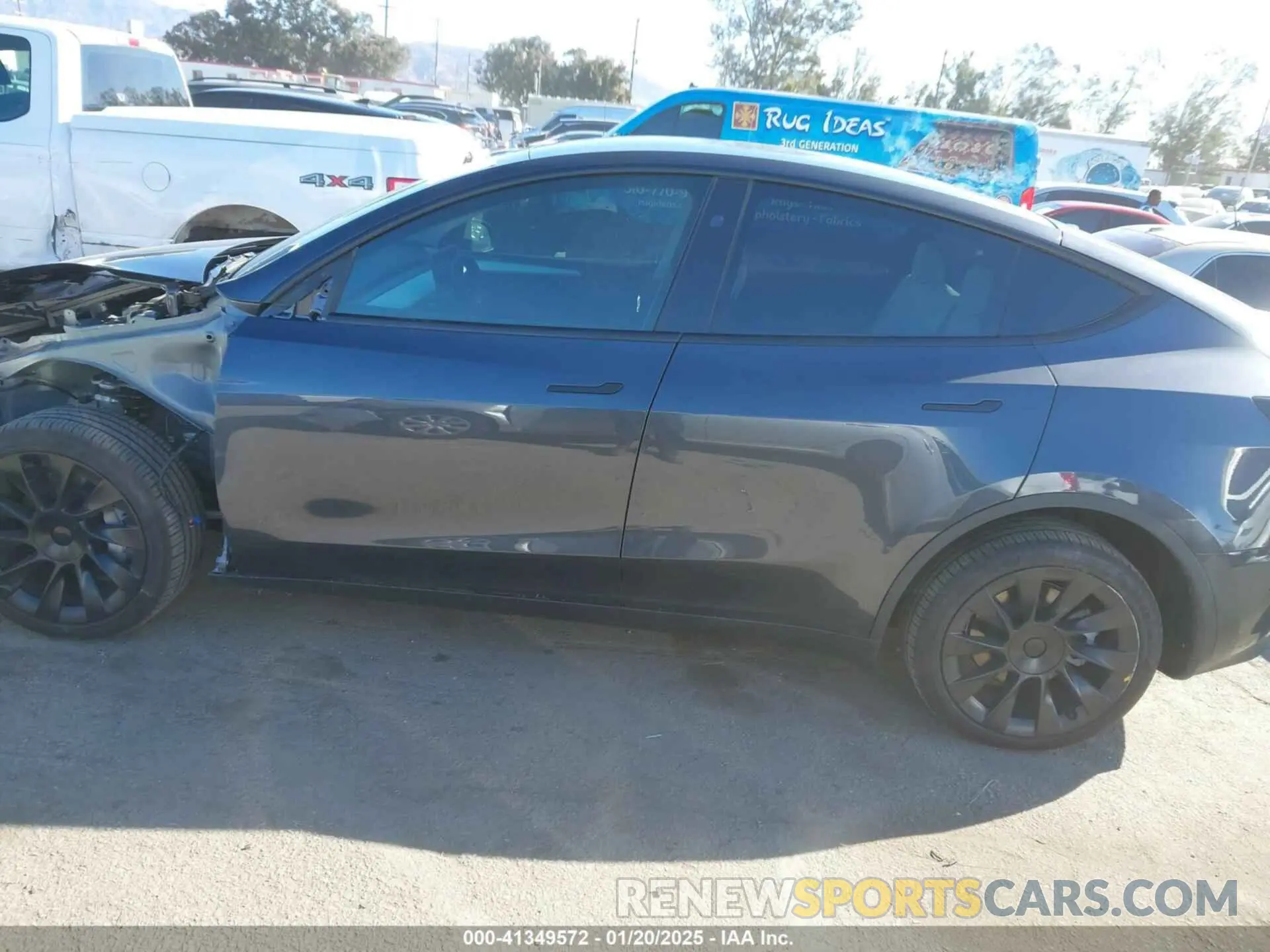 15 fotografías del automóvil dañado 7SAYGDEE8RA238834 TESLA MODEL Y 2024