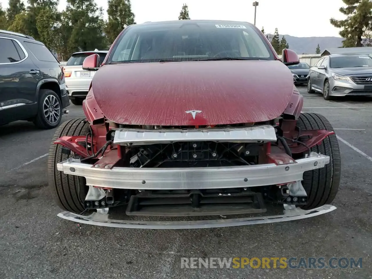 5 fotografías del automóvil dañado 7SAYGDEE8RA243161 TESLA MODEL Y 2024