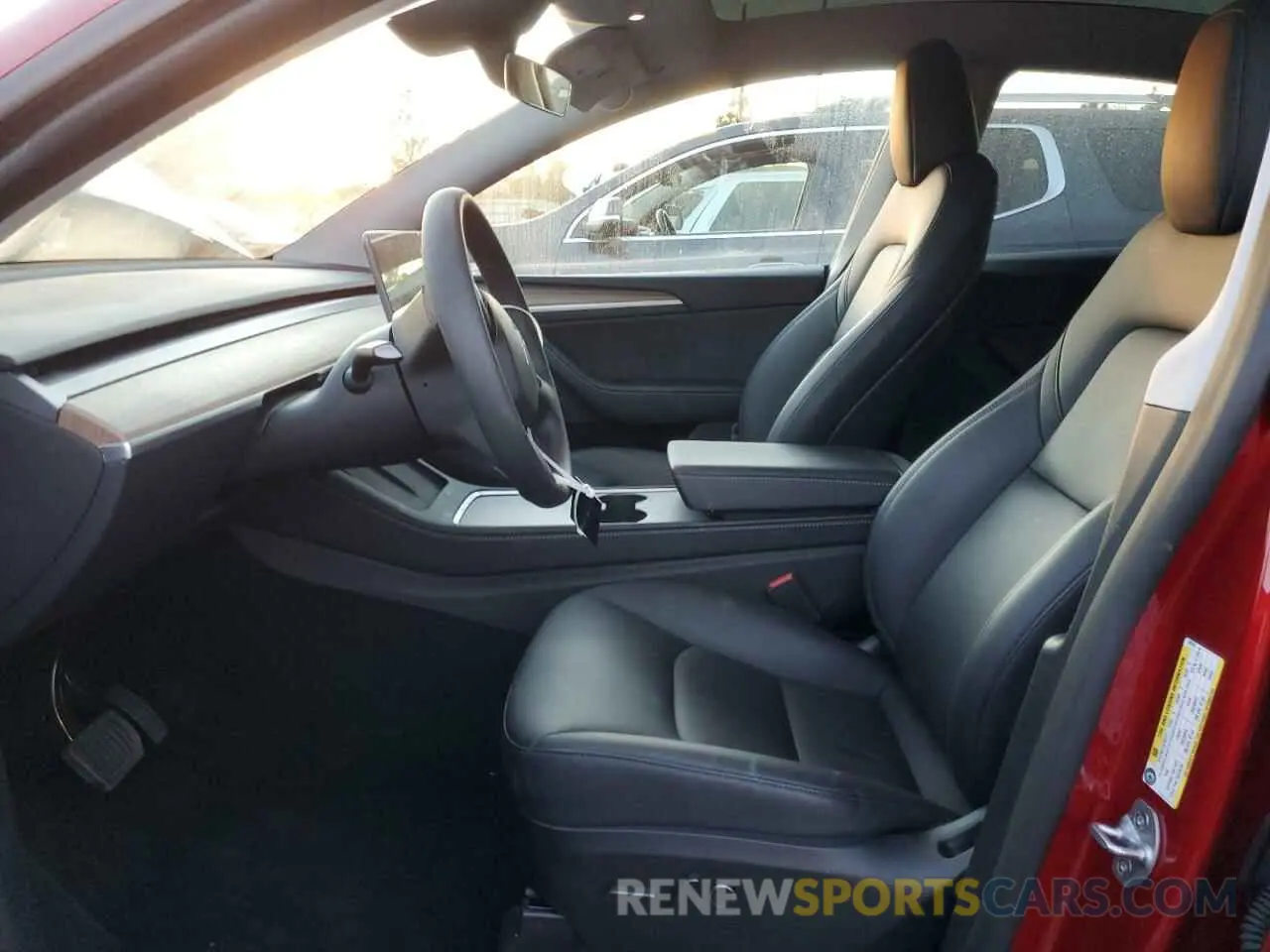 7 fotografías del automóvil dañado 7SAYGDEE8RA243161 TESLA MODEL Y 2024