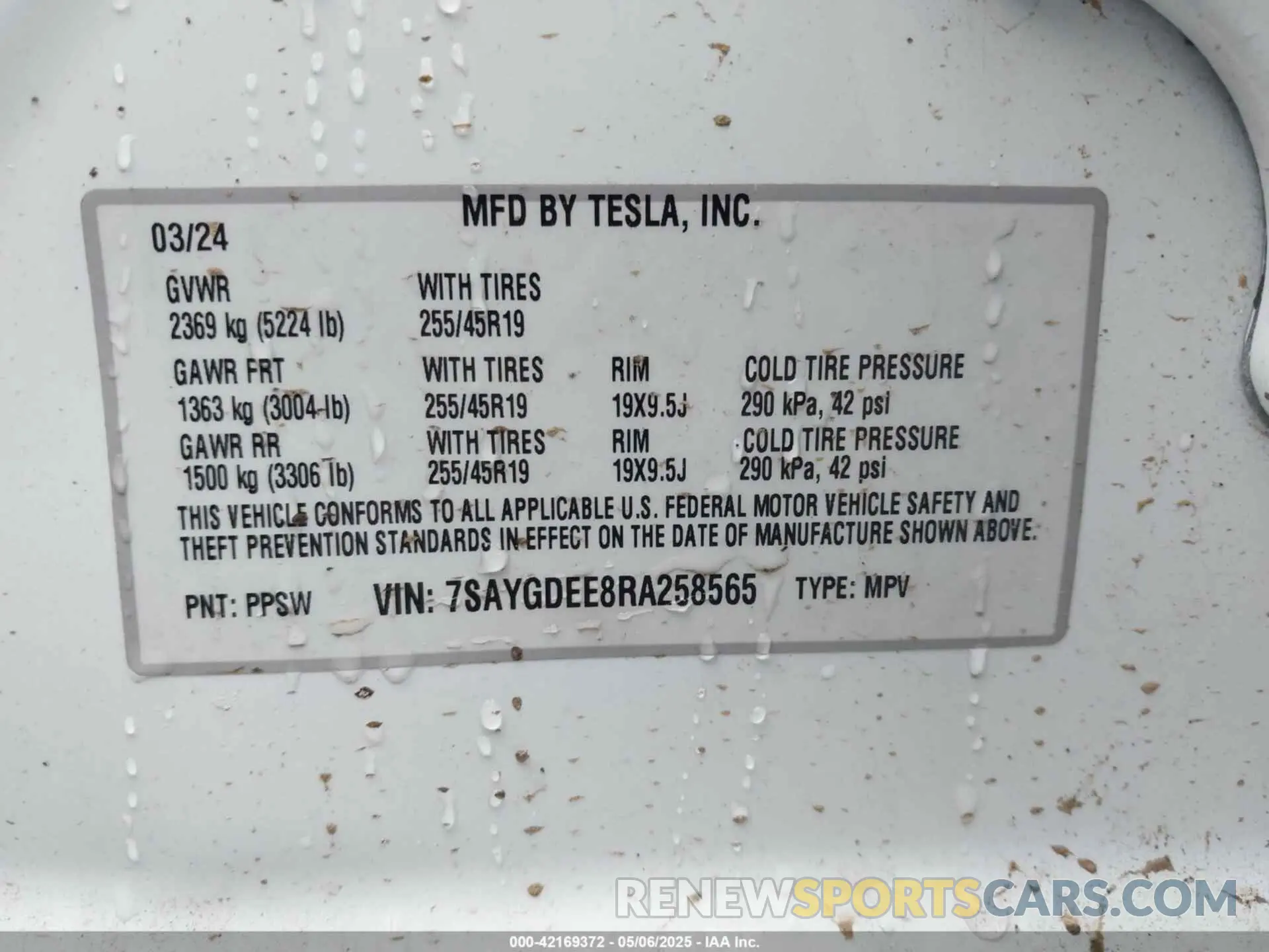 9 fotografías del automóvil dañado 7SAYGDEE8RA258565 TESLA MODEL Y 2024