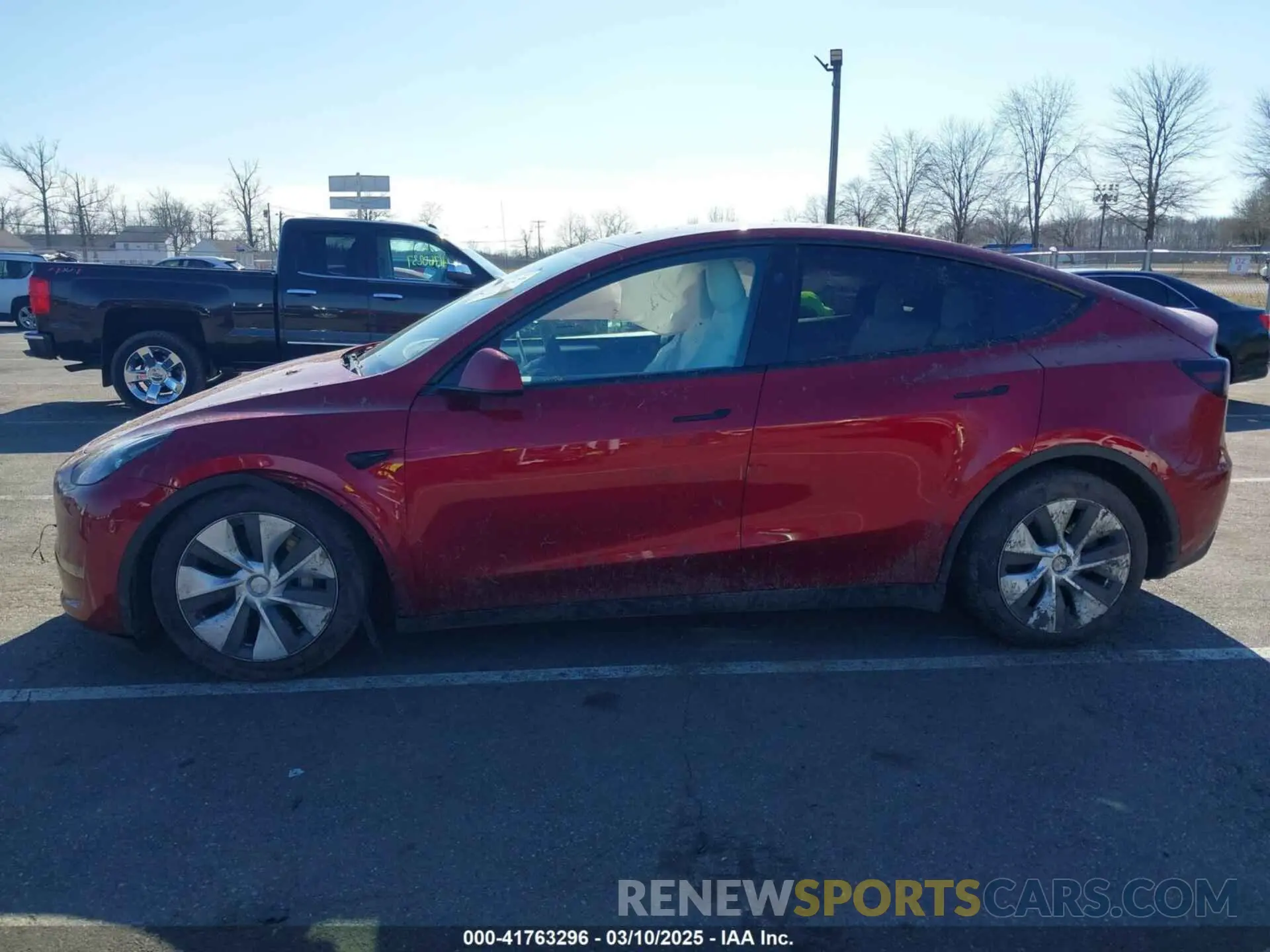13 fotografías del automóvil dañado 7SAYGDEE8RA259585 TESLA MODEL Y 2024