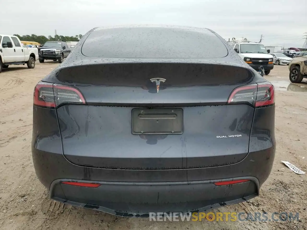 6 fotografías del automóvil dañado 7SAYGDEE8RA280887 TESLA MODEL Y 2024