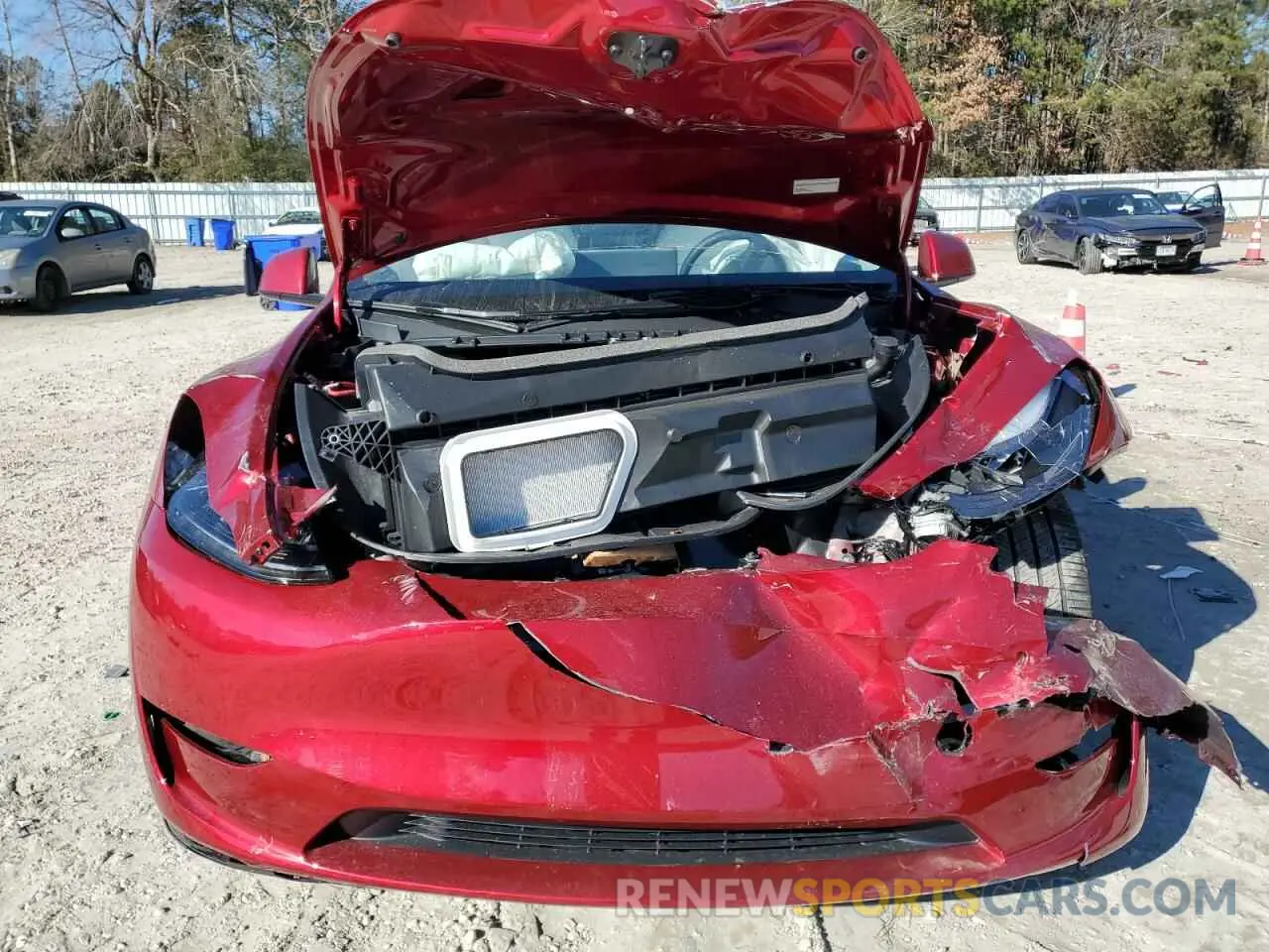 5 fotografías del automóvil dañado 7SAYGDEE8RA308557 TESLA MODEL Y 2024