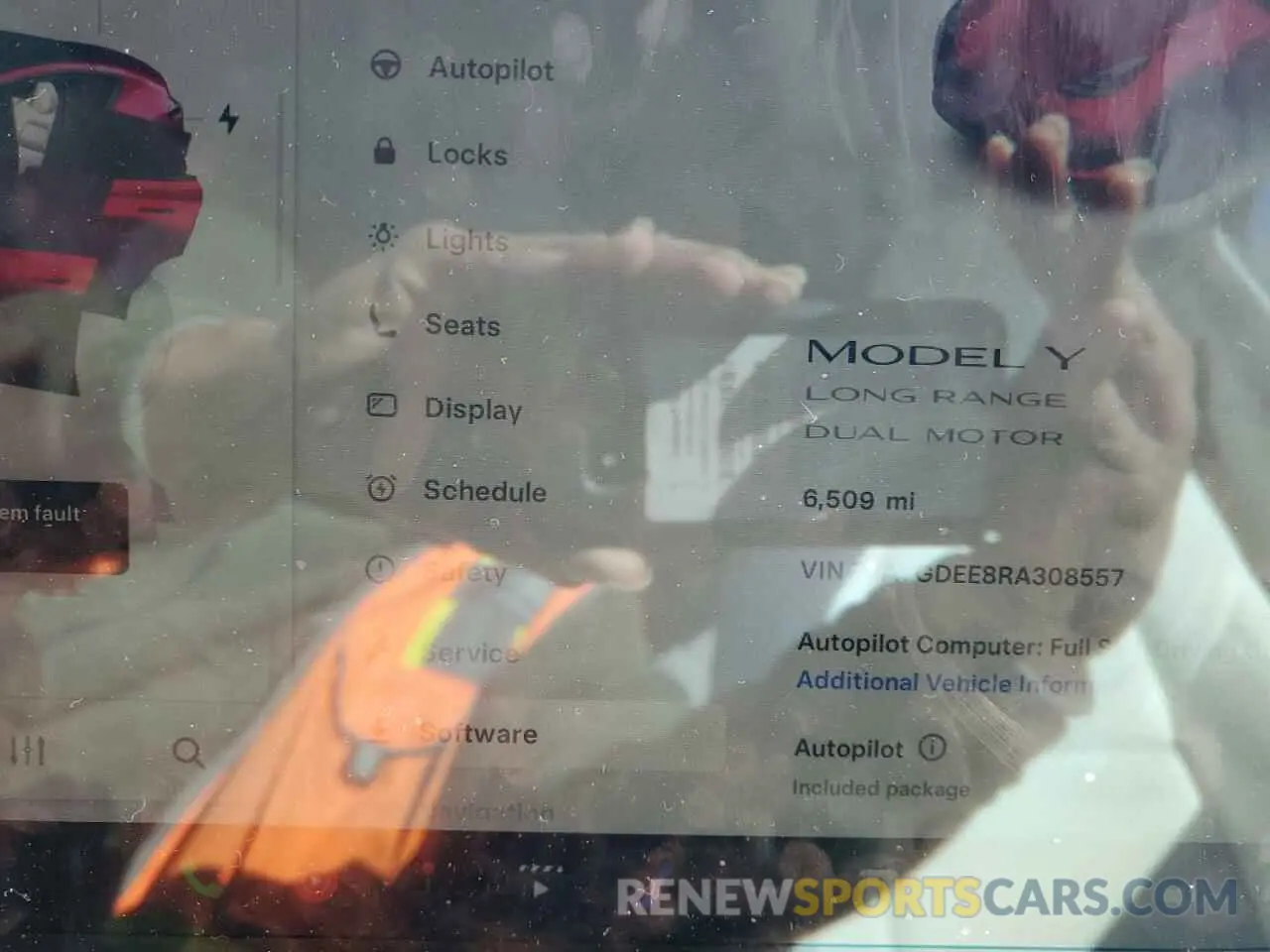 9 fotografías del automóvil dañado 7SAYGDEE8RA308557 TESLA MODEL Y 2024