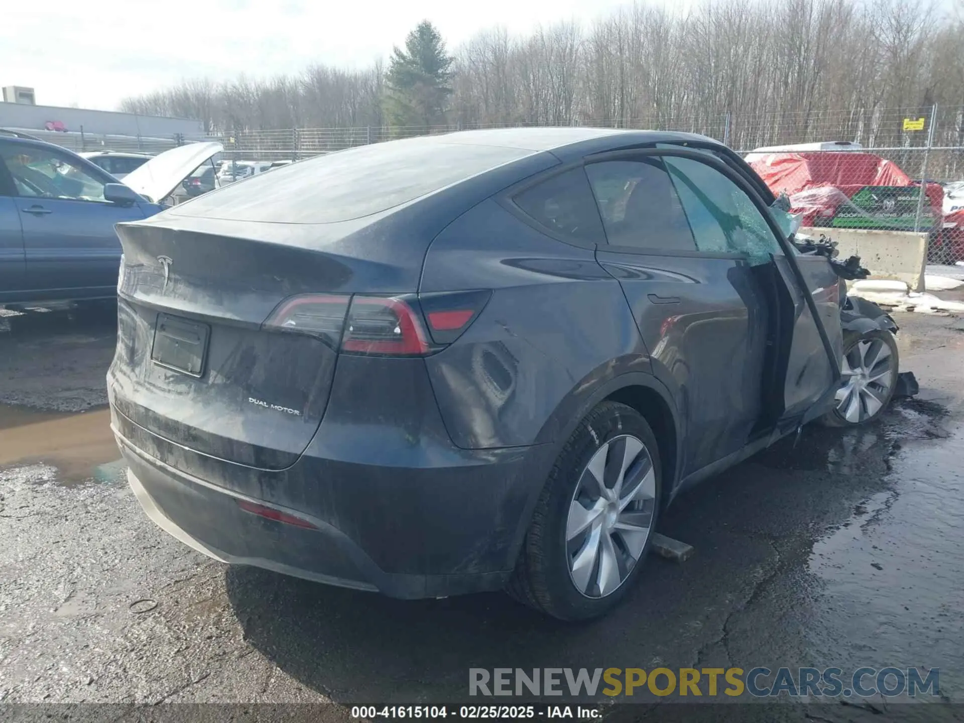 4 fotografías del automóvil dañado 7SAYGDEE8RF084936 TESLA MODEL Y 2024