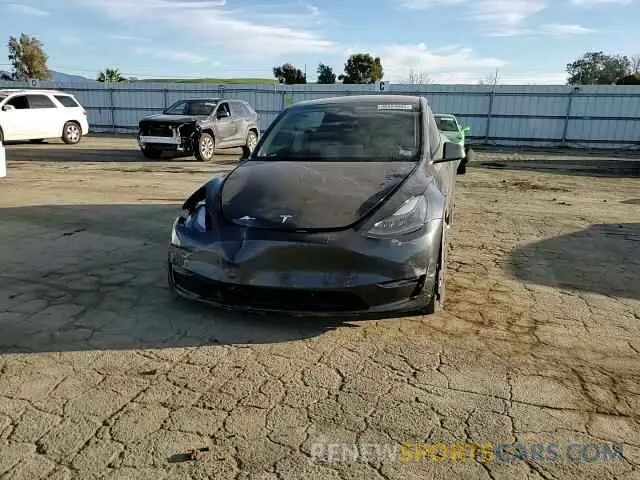 11 fotografías del automóvil dañado 7SAYGDEE8RF119829 TESLA MODEL Y 2024