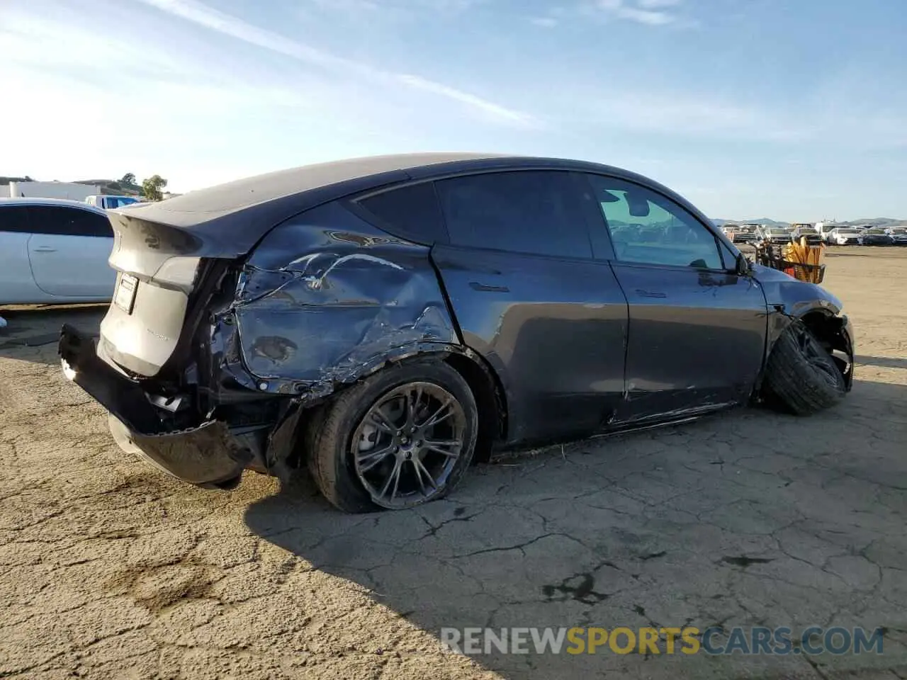 3 fotografías del automóvil dañado 7SAYGDEE8RF119829 TESLA MODEL Y 2024