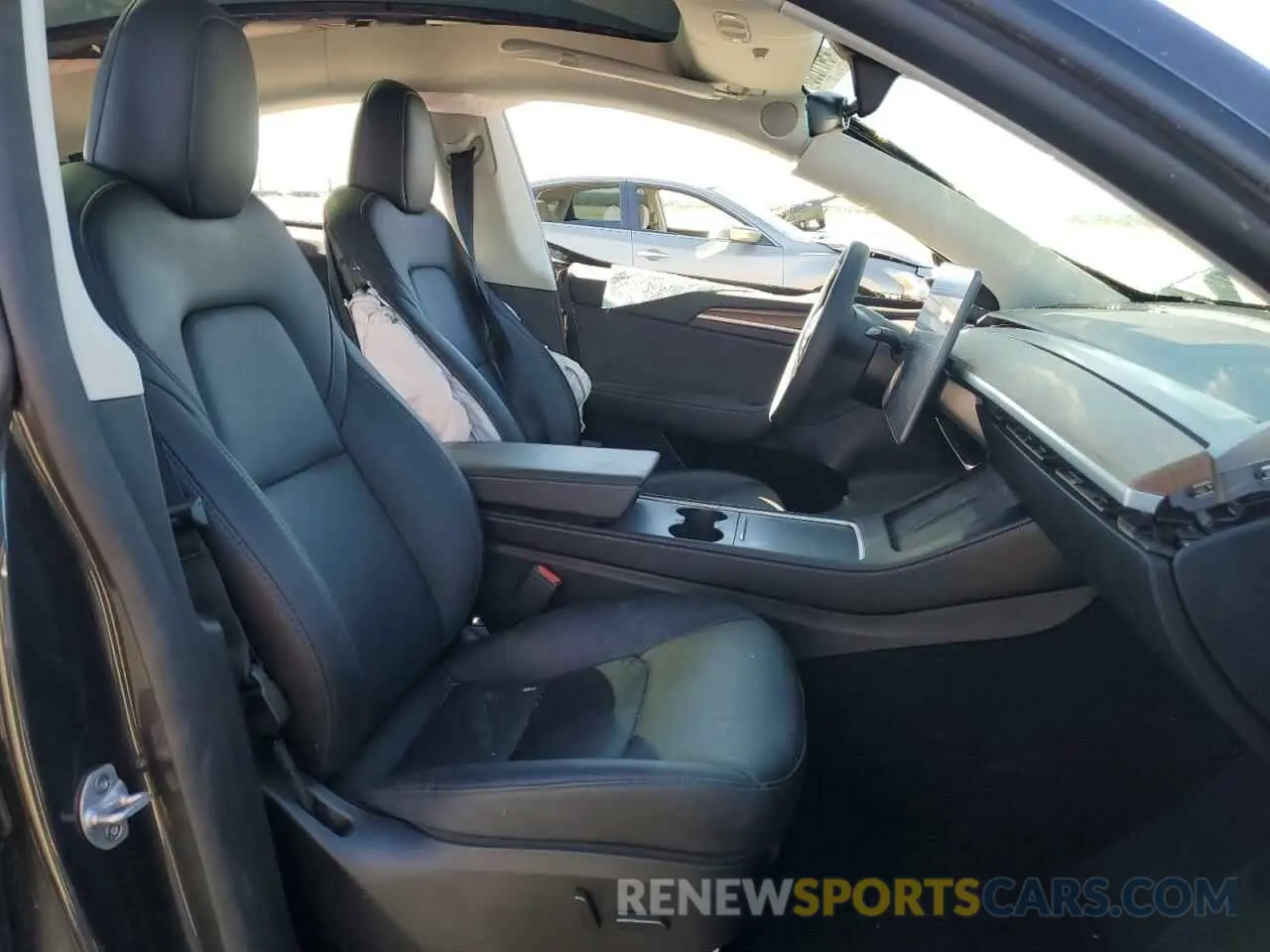 7 fotografías del automóvil dañado 7SAYGDEE8RF119975 TESLA MODEL Y 2024
