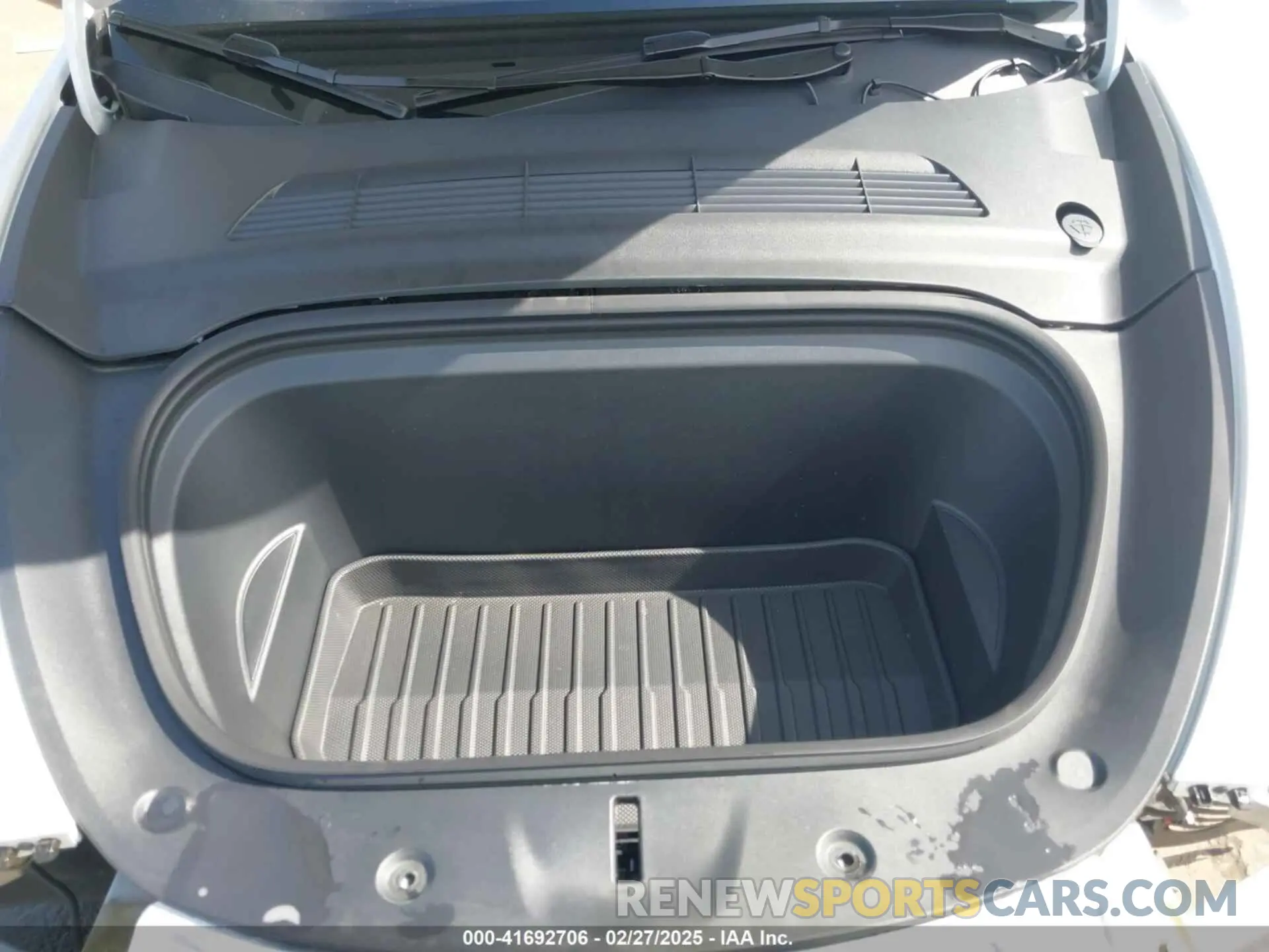 10 fotografías del automóvil dañado 7SAYGDEE8RF161370 TESLA MODEL Y 2024