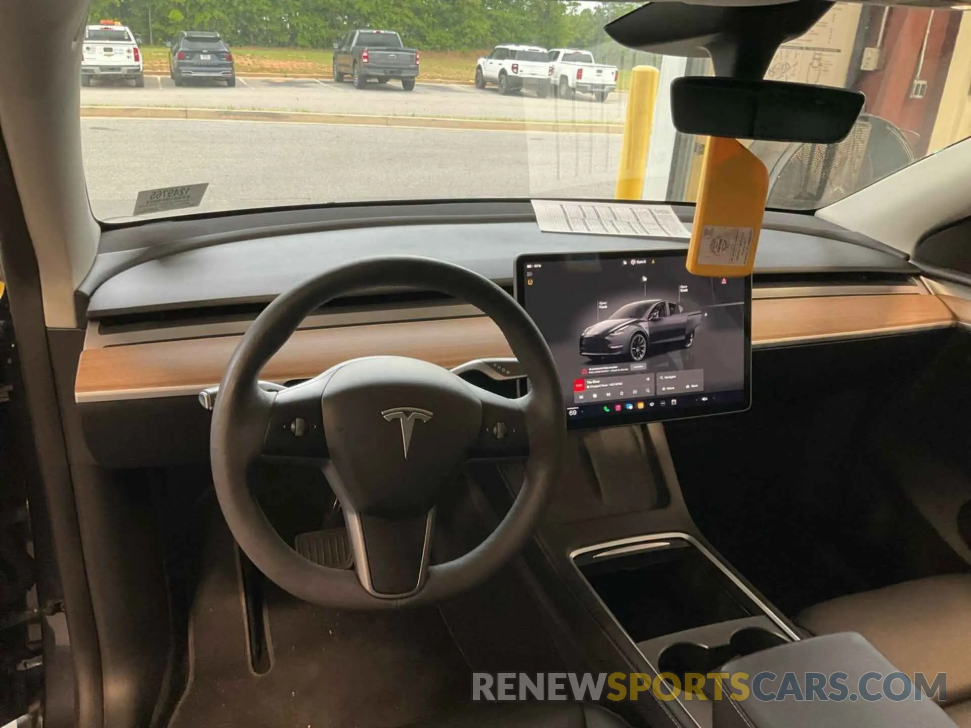 8 fotografías del automóvil dañado 7SAYGDEE8RF986468 TESLA MODEL Y 2024