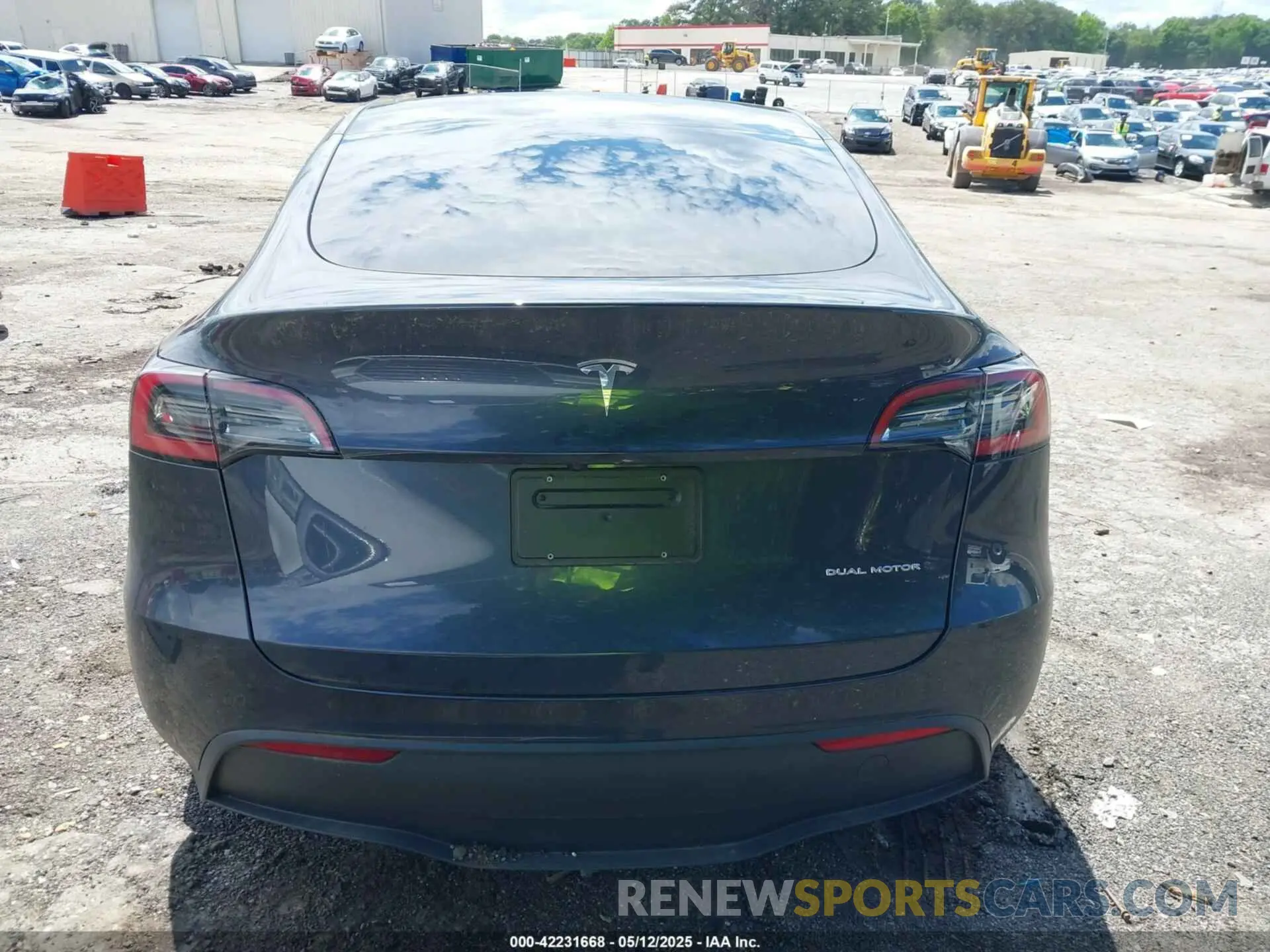 15 fotografías del automóvil dañado 7SAYGDEE9RA306574 TESLA MODEL Y 2024