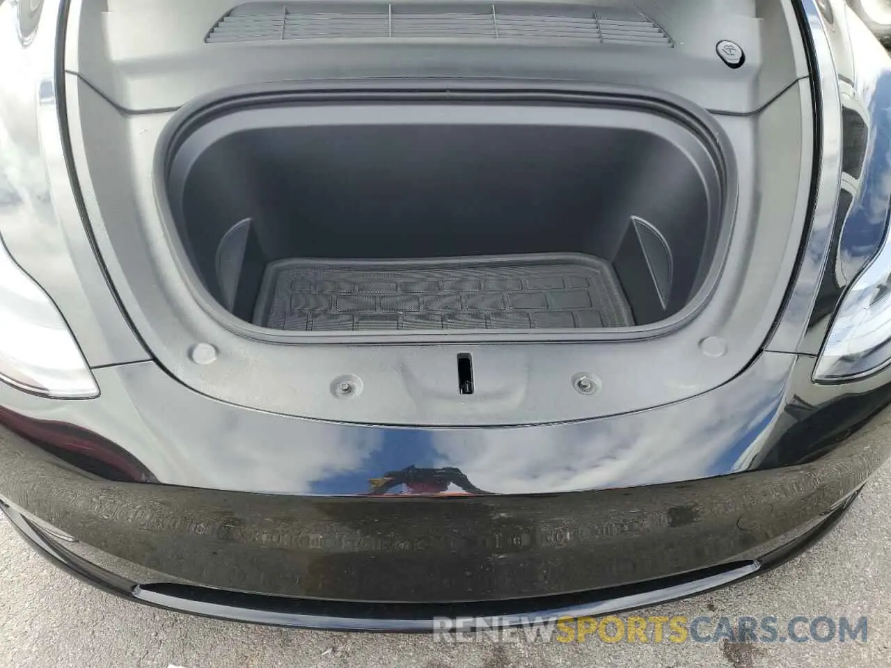 11 fotografías del automóvil dañado 7SAYGDEE9RA323200 TESLA MODEL Y 2024