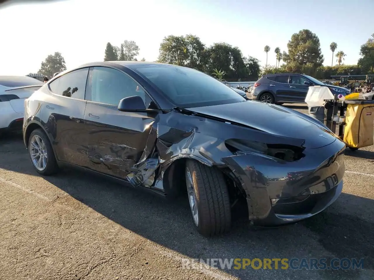 4 fotografías del automóvil dañado 7SAYGDEE9RF032280 TESLA MODEL Y 2024
