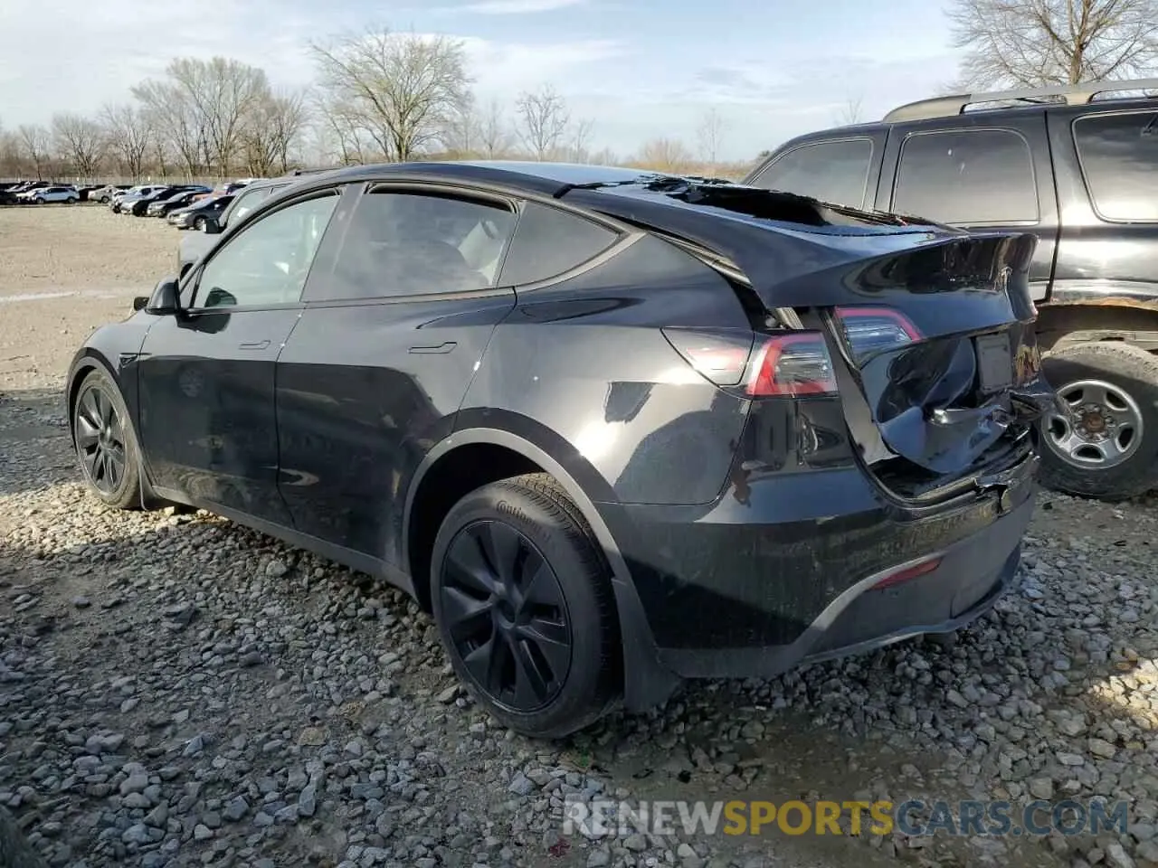 2 fotografías del automóvil dañado 7SAYGDEE9RF183281 TESLA MODEL Y 2024