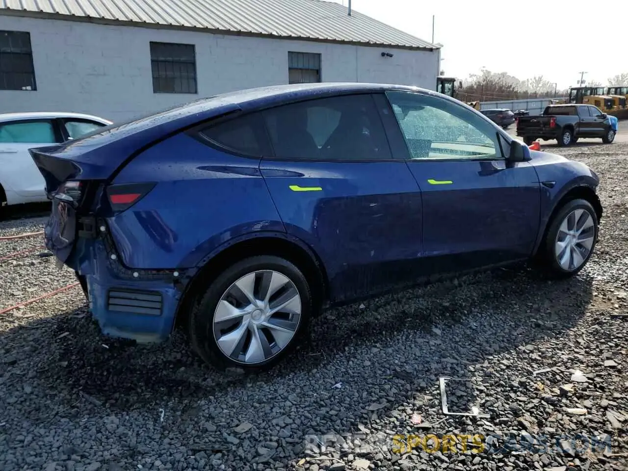 3 fotografías del automóvil dañado 7SAYGDEEXRA237216 TESLA MODEL Y 2024