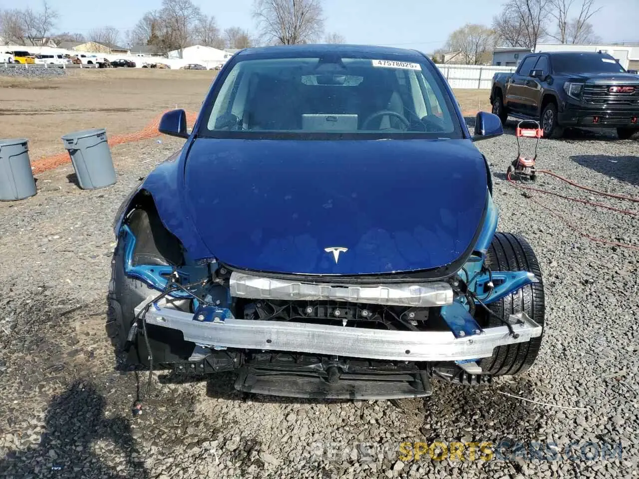 5 fotografías del automóvil dañado 7SAYGDEEXRA237216 TESLA MODEL Y 2024