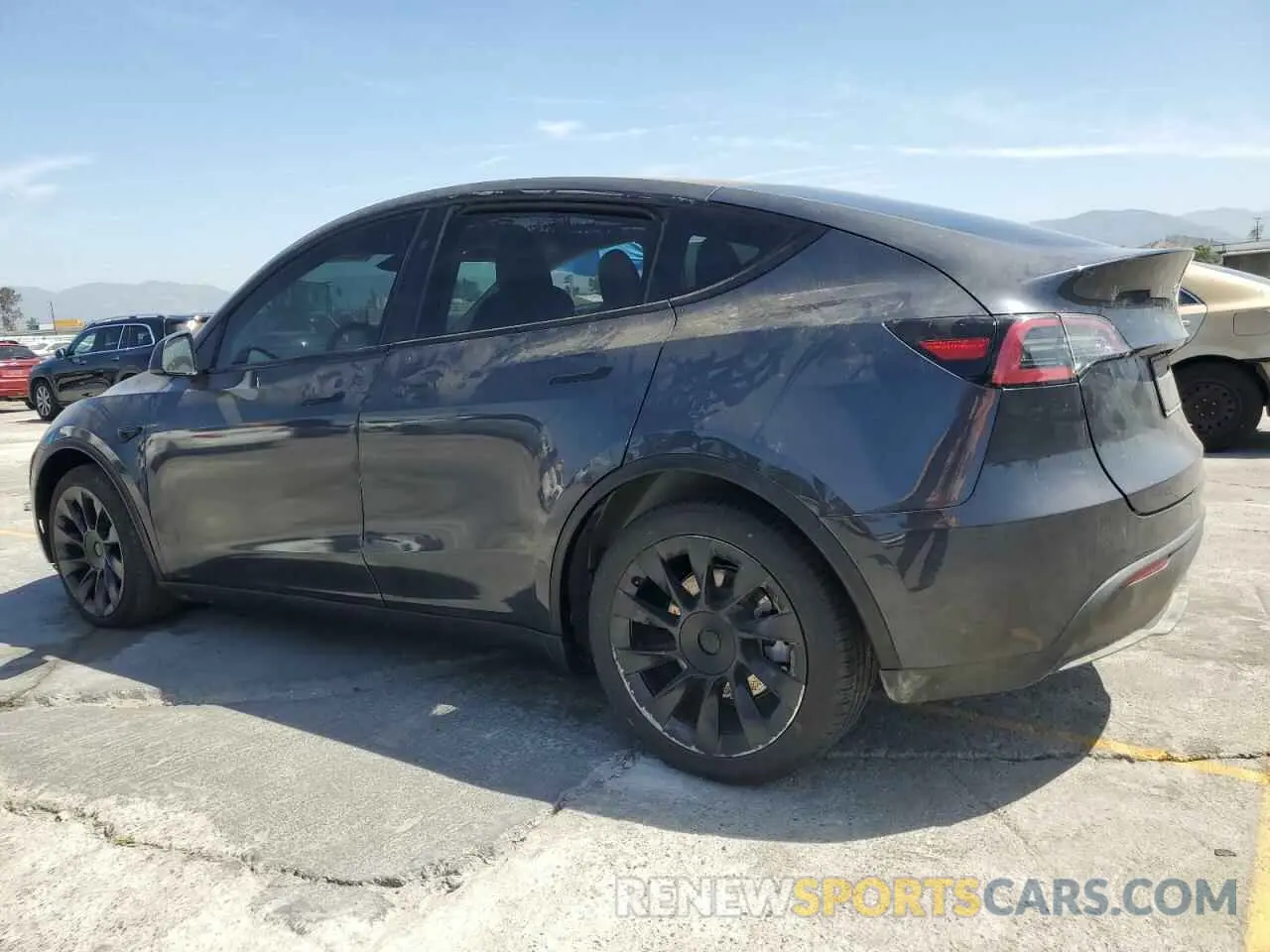 2 fotografías del automóvil dañado 7SAYGDEEXRA237667 TESLA MODEL Y 2024