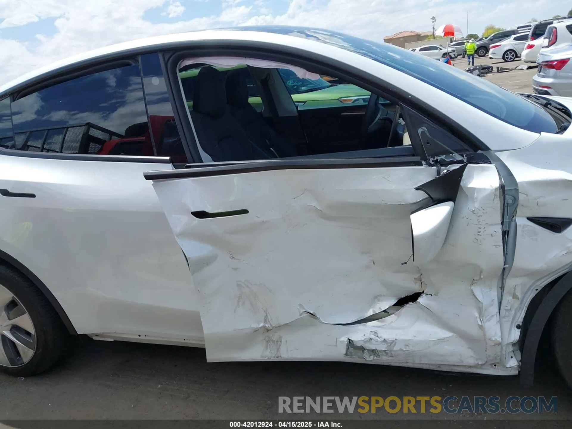 12 fotografías del automóvil dañado 7SAYGDEEXRA257658 TESLA MODEL Y 2024