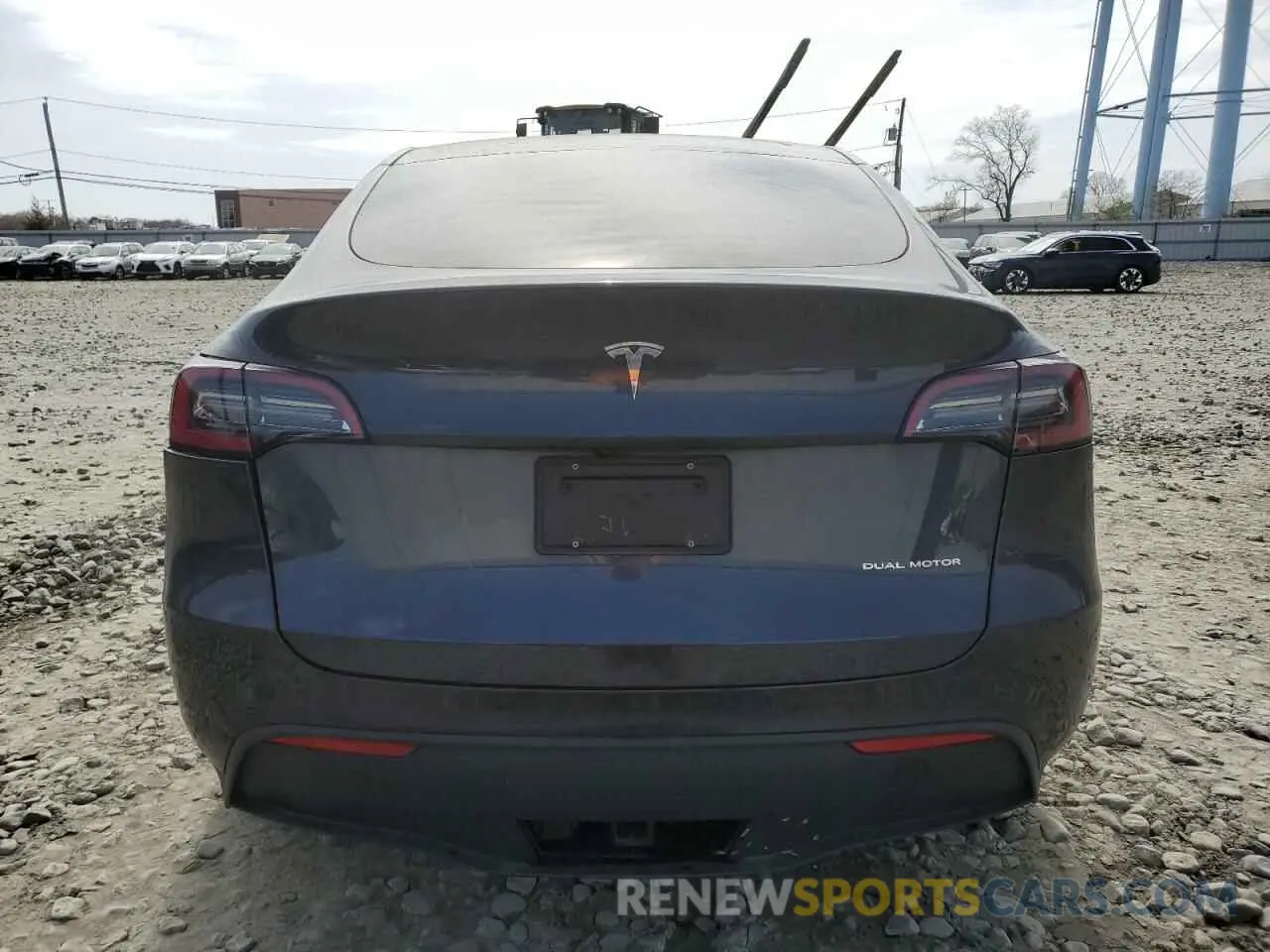 6 fotografías del automóvil dañado 7SAYGDEEXRA279594 TESLA MODEL Y 2024