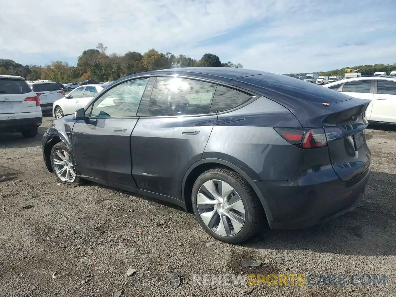 2 fotografías del automóvil dañado 7SAYGDEEXRA283788 TESLA MODEL Y 2024
