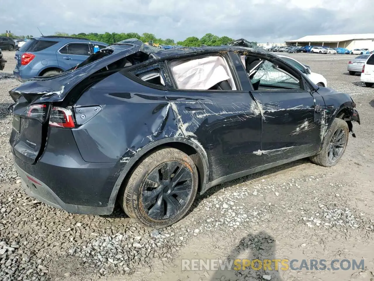 3 fotografías del automóvil dañado 7SAYGDEEXRA324517 TESLA MODEL Y 2024