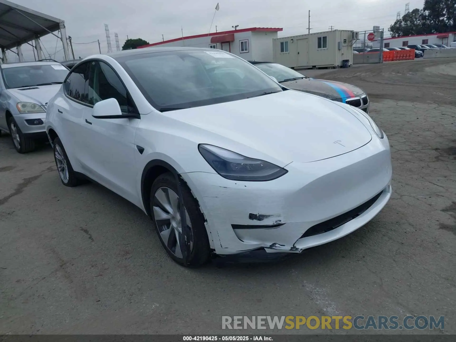 1 fotografías del automóvil dañado 7SAYGDEEXRF059620 TESLA MODEL Y 2024