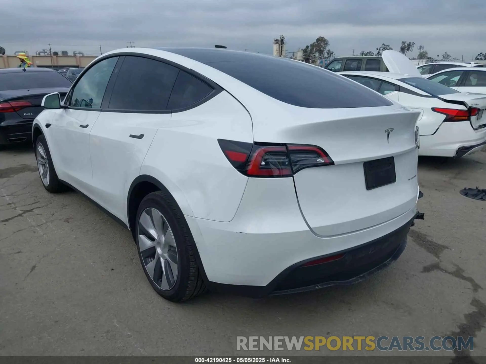 3 fotografías del automóvil dañado 7SAYGDEEXRF059620 TESLA MODEL Y 2024