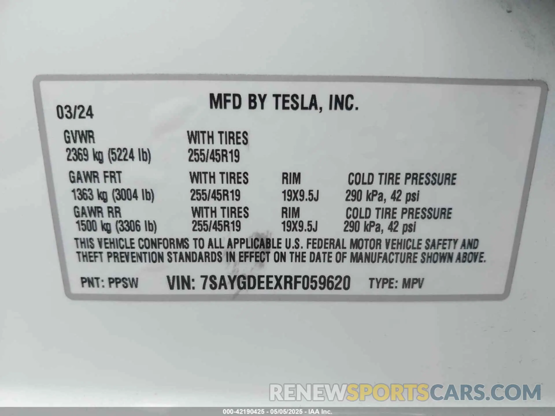 9 fotografías del automóvil dañado 7SAYGDEEXRF059620 TESLA MODEL Y 2024