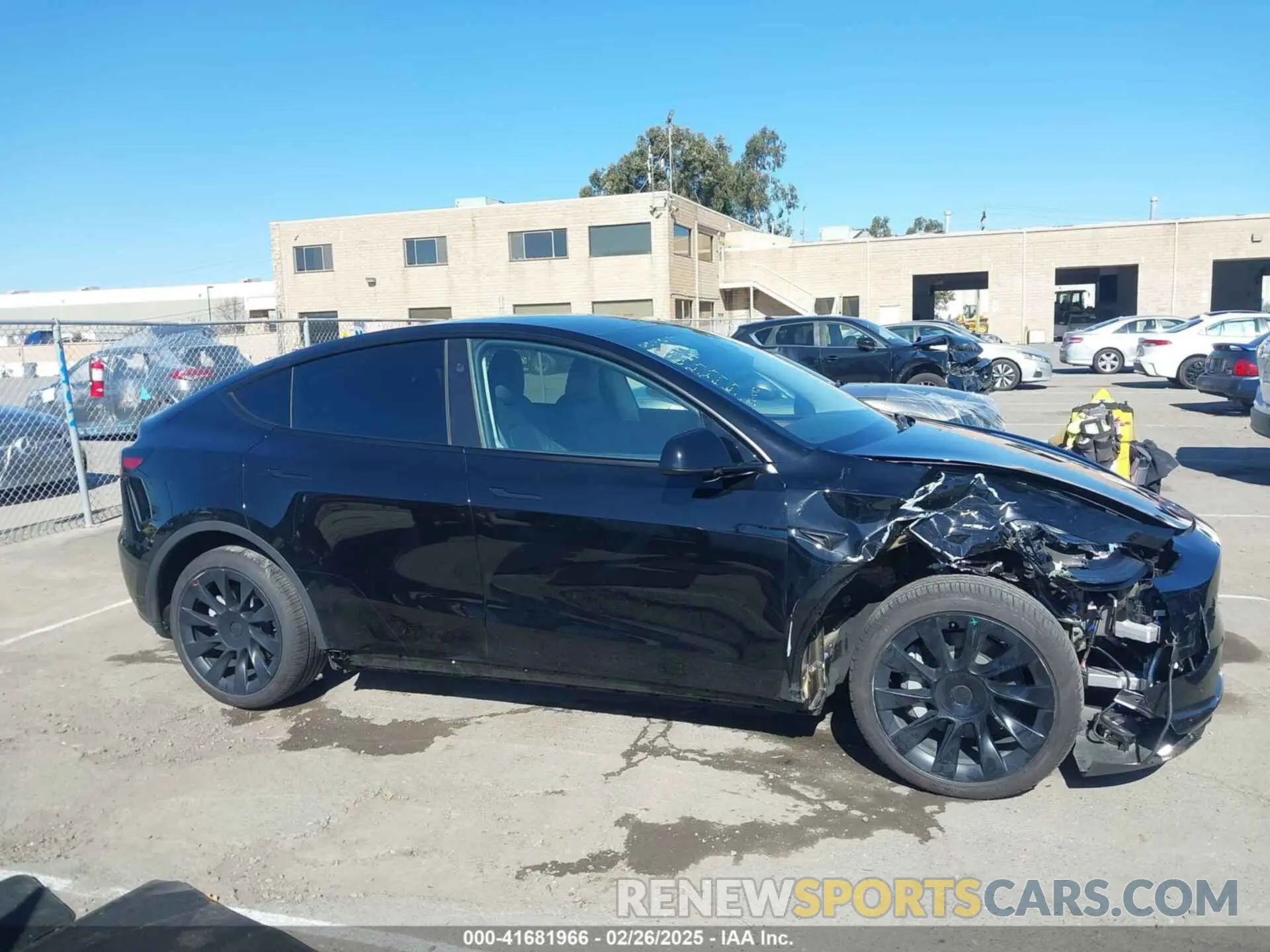 14 fotografías del automóvil dañado 7SAYGDEEXRF086655 TESLA MODEL Y 2024