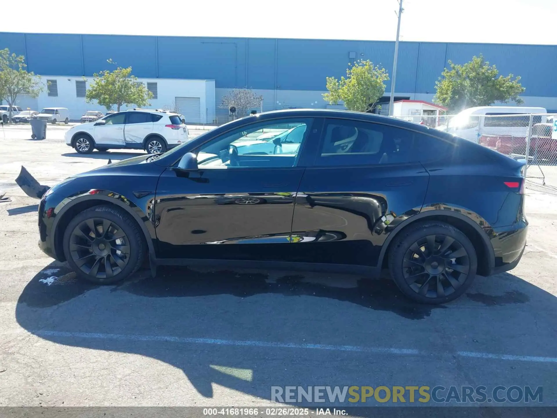 15 fotografías del automóvil dañado 7SAYGDEEXRF086655 TESLA MODEL Y 2024