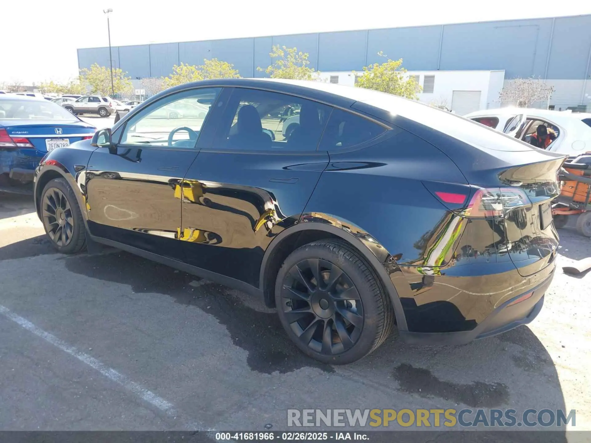 3 fotografías del automóvil dañado 7SAYGDEEXRF086655 TESLA MODEL Y 2024