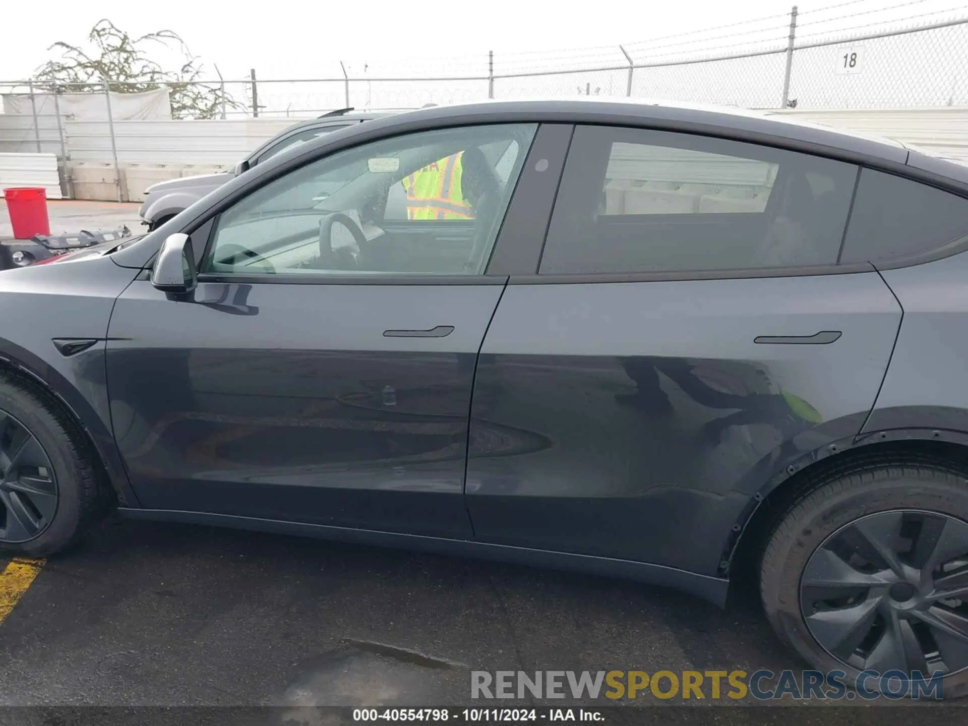 15 fotografías del automóvil dañado 7SAYGDEEXRF180731 TESLA MODEL Y 2024