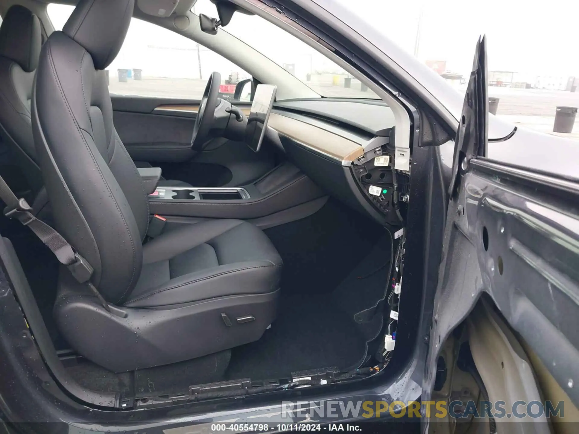 5 fotografías del automóvil dañado 7SAYGDEEXRF180731 TESLA MODEL Y 2024