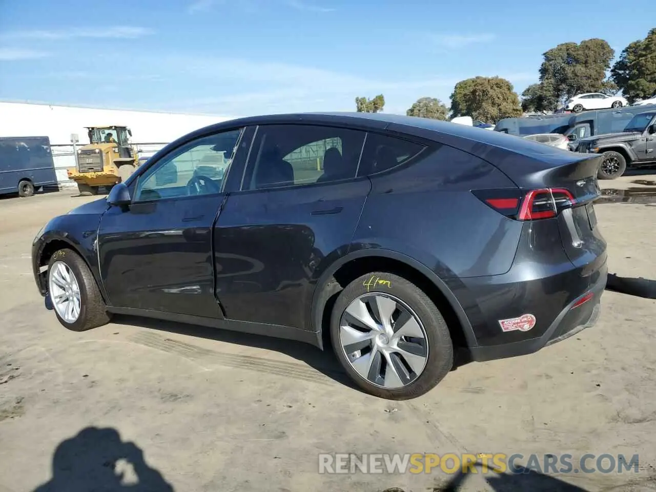 2 fotografías del automóvil dañado 7SAYGDEEXRF995933 TESLA MODEL Y 2024
