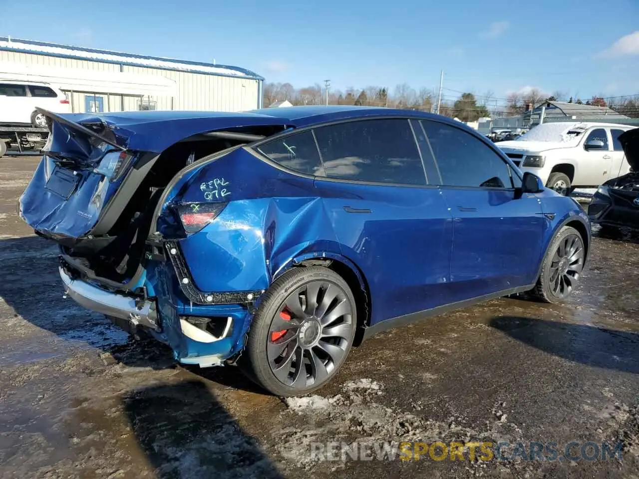 3 fotografías del automóvil dañado 7SAYGDEF0RA312711 TESLA MODEL Y 2024