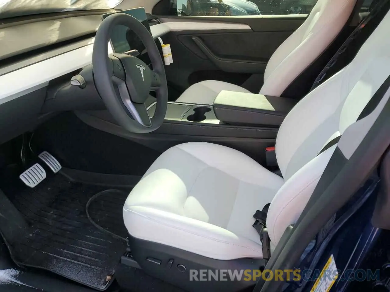 7 fotografías del automóvil dañado 7SAYGDEF0RA312711 TESLA MODEL Y 2024