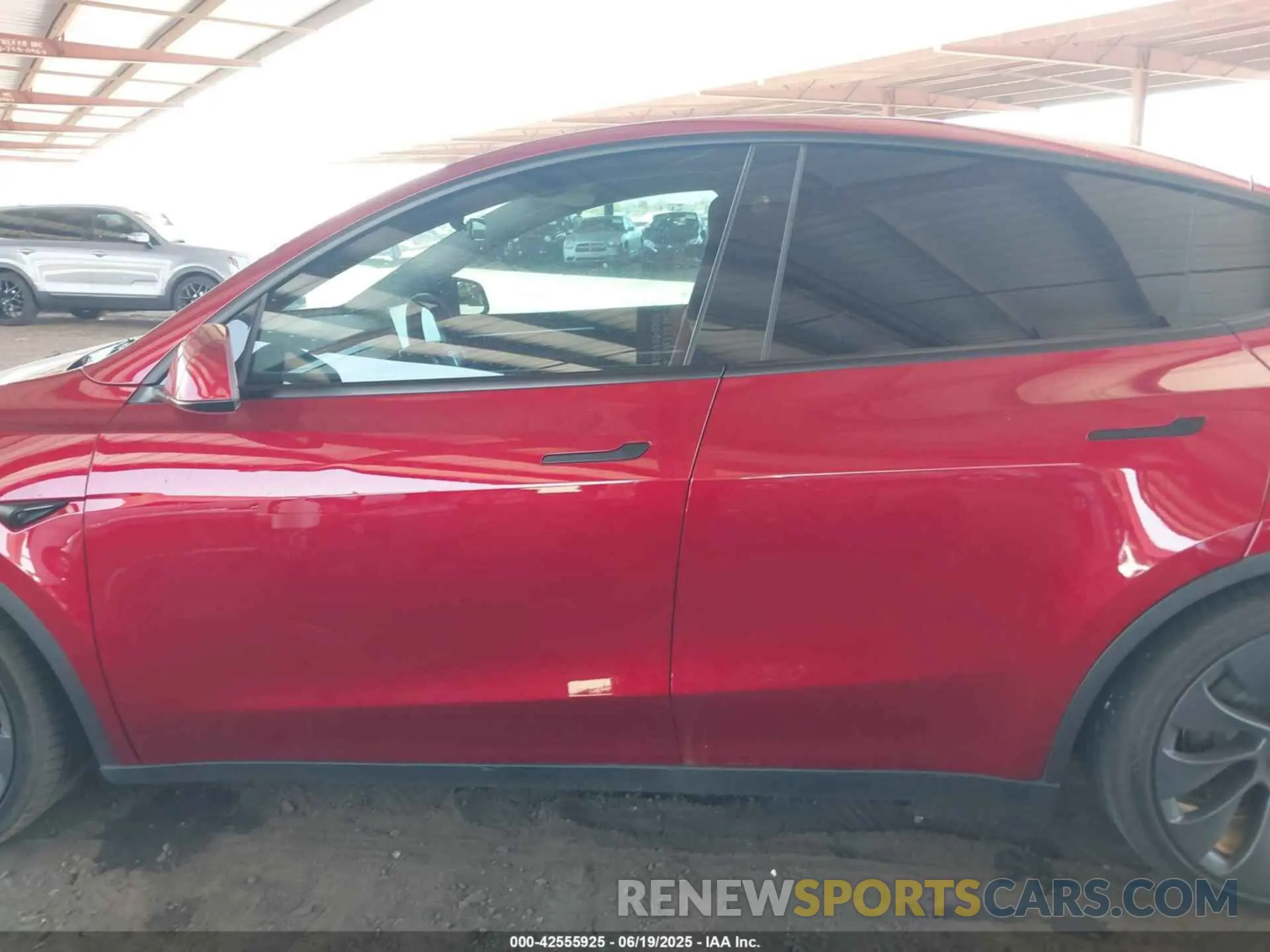 14 fotografías del automóvil dañado 7SAYGDEF0RF048313 TESLA MODEL Y 2024