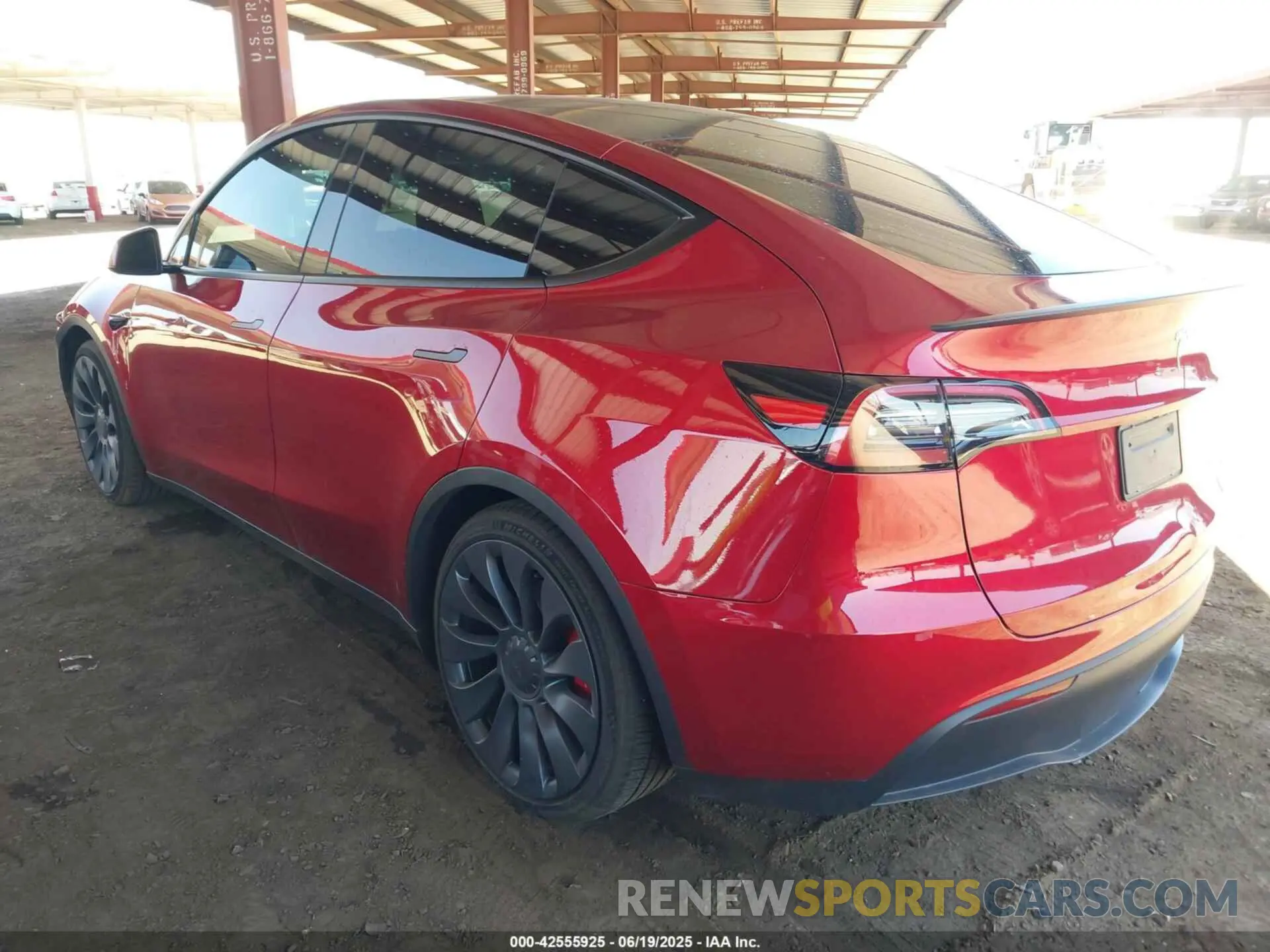 3 fotografías del automóvil dañado 7SAYGDEF0RF048313 TESLA MODEL Y 2024