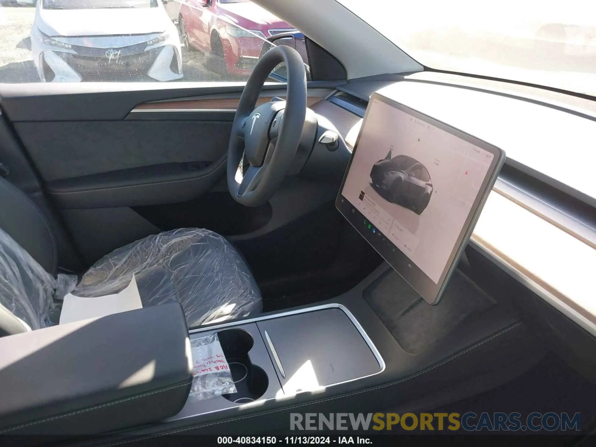 5 fotografías del automóvil dañado 7SAYGDEF0RF051809 TESLA MODEL Y 2024