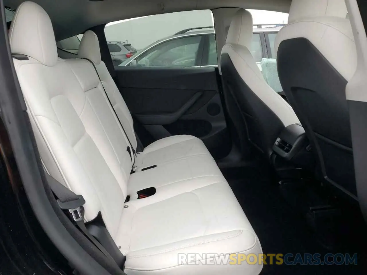 11 fotografías del automóvil dañado 7SAYGDEF1RF028278 TESLA MODEL Y 2024