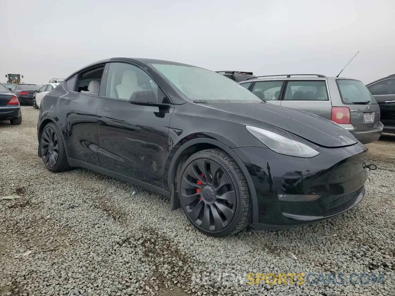 4 fotografías del automóvil dañado 7SAYGDEF1RF028278 TESLA MODEL Y 2024