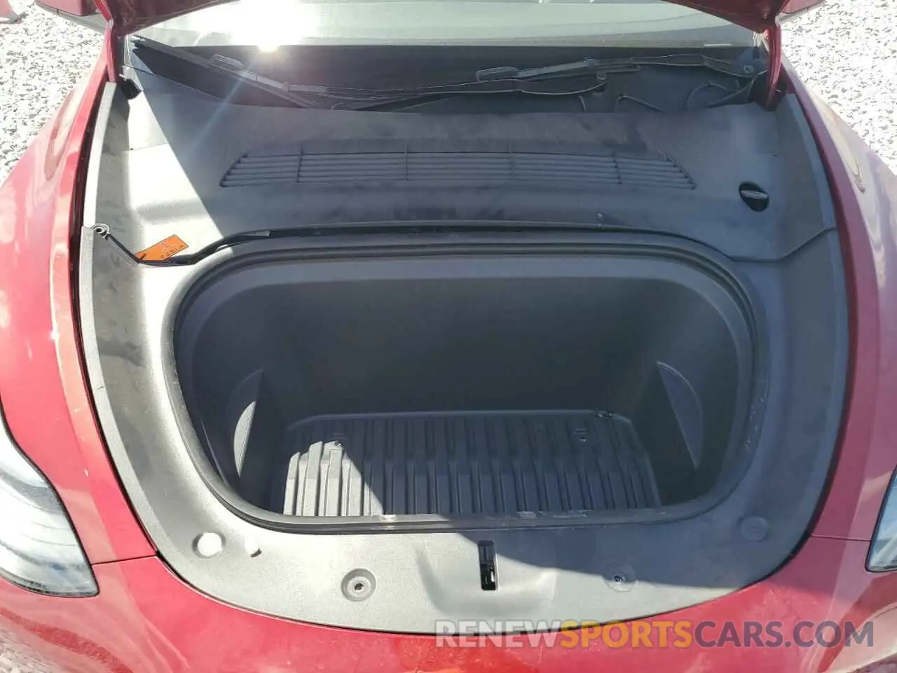 11 fotografías del automóvil dañado 7SAYGDEF1RF052175 TESLA MODEL Y 2024