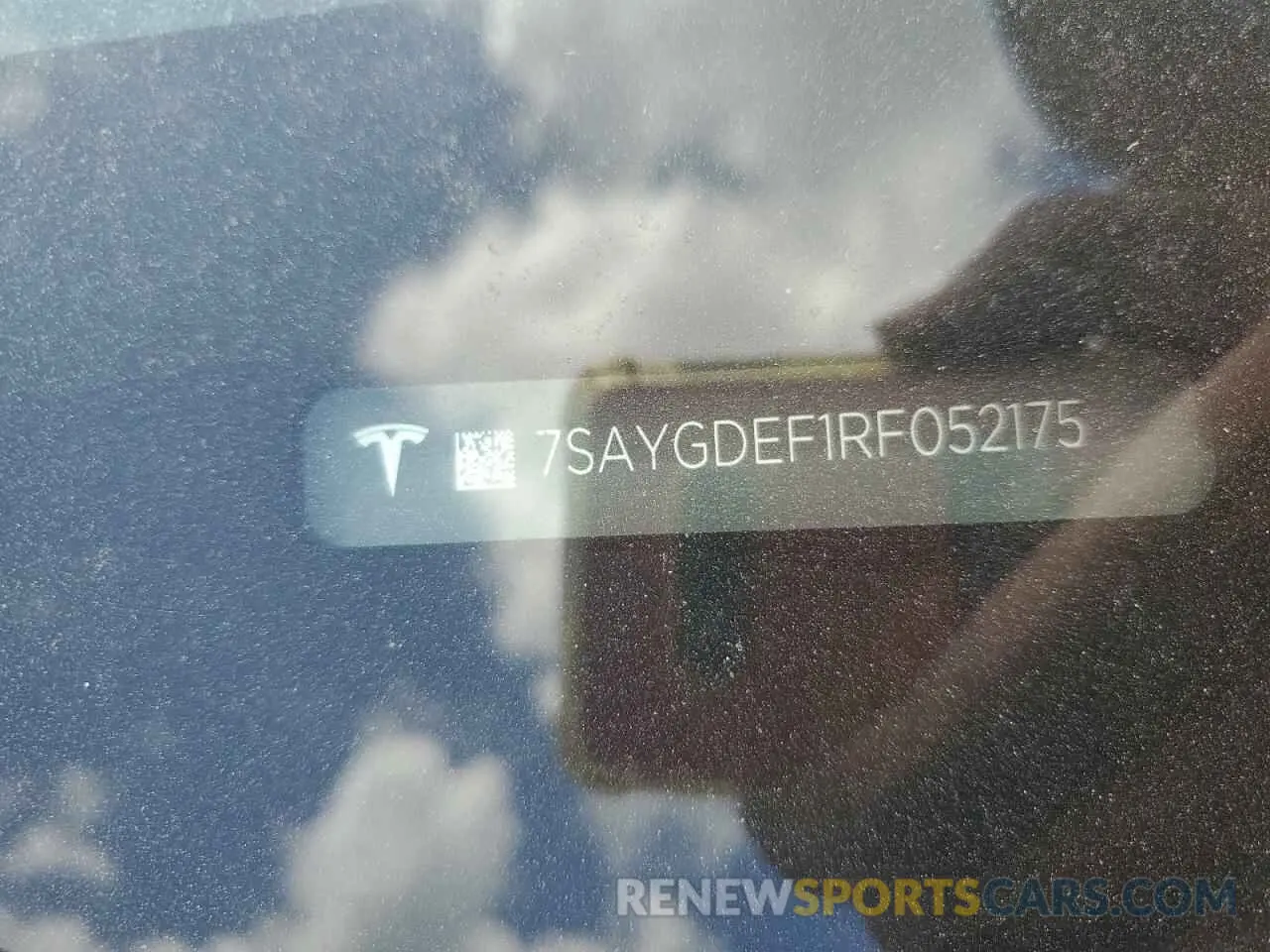 13 fotografías del automóvil dañado 7SAYGDEF1RF052175 TESLA MODEL Y 2024